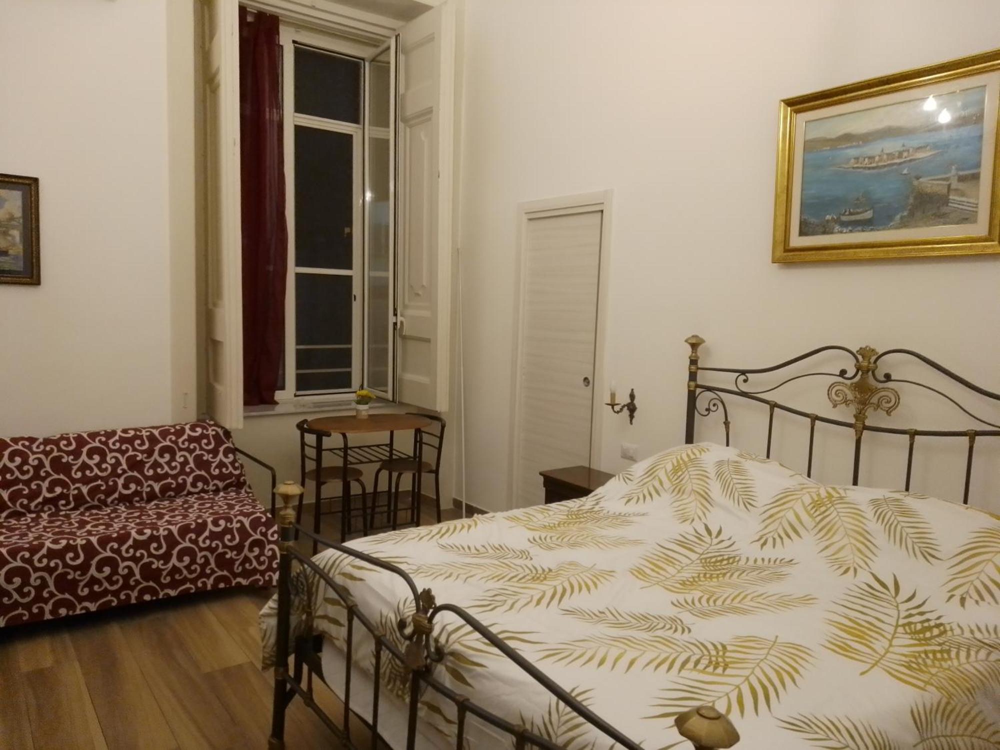 B&B Palazzo Sersale Napoli ภายนอก รูปภาพ