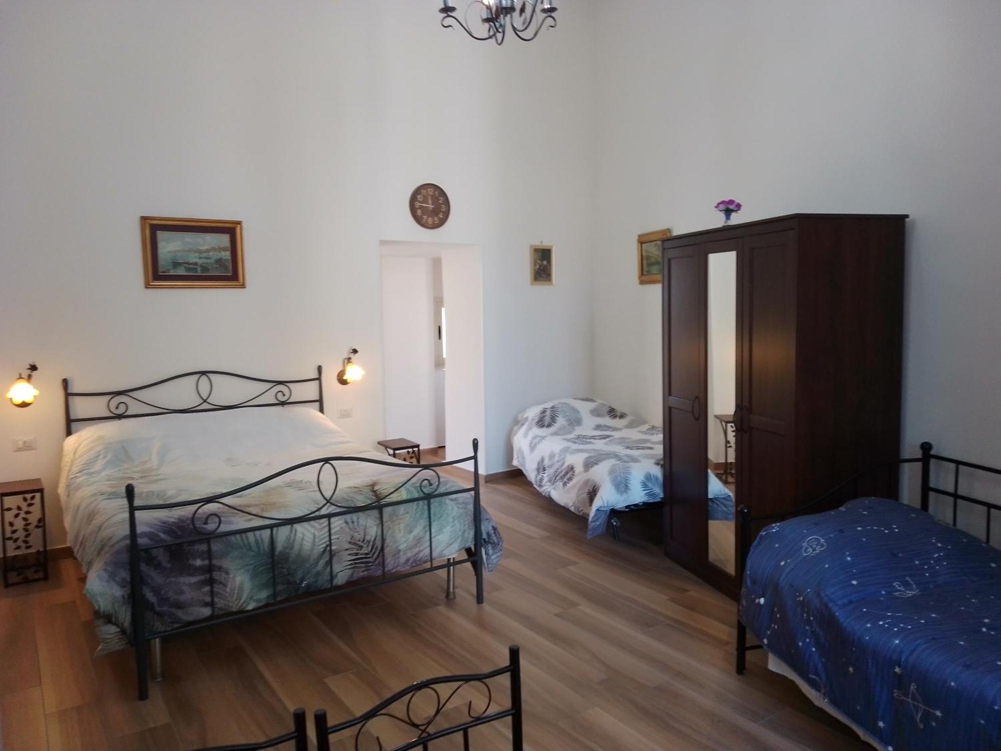 B&B Palazzo Sersale Napoli ภายนอก รูปภาพ